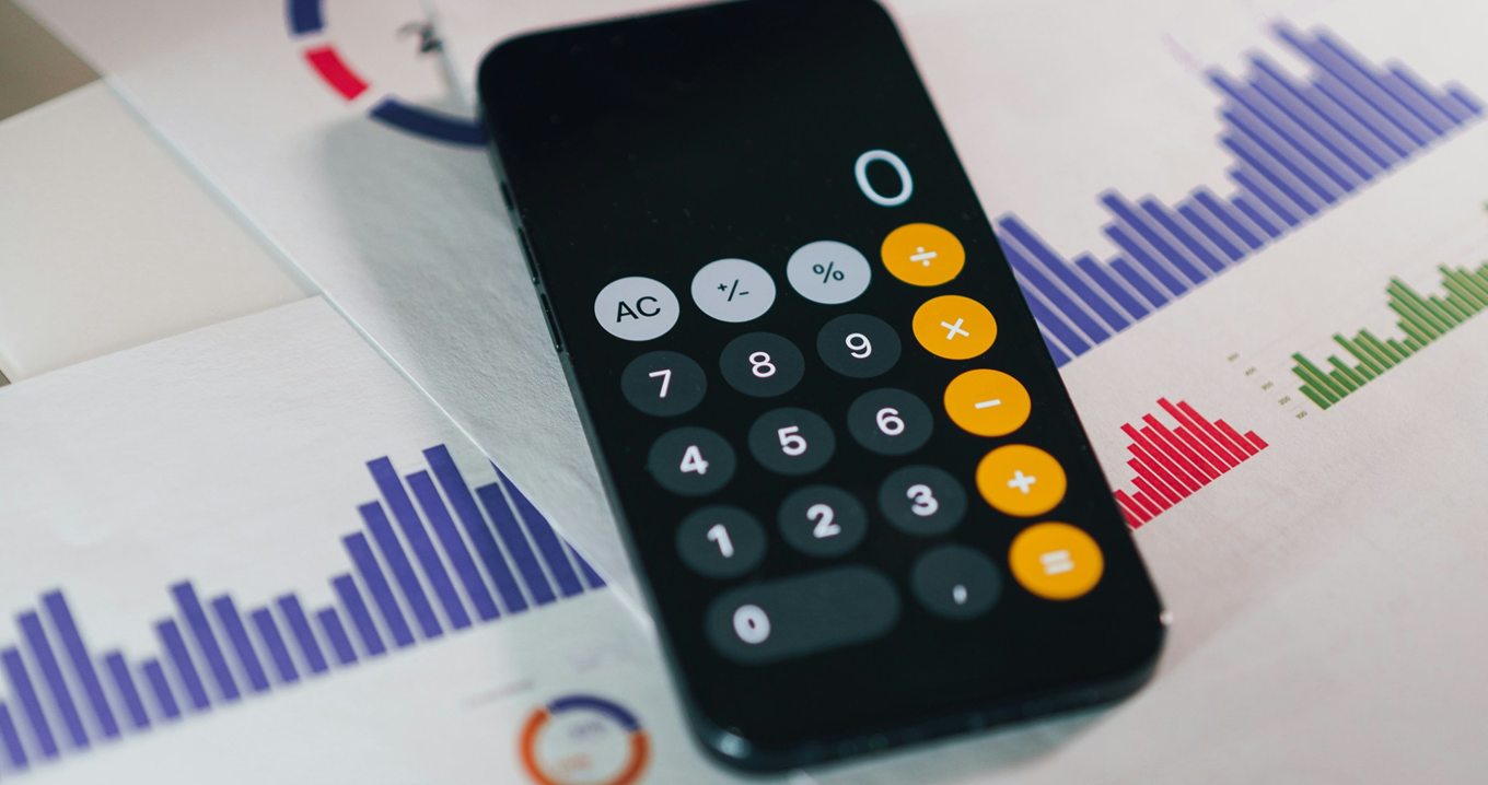 calculator-financial-planning-graphs